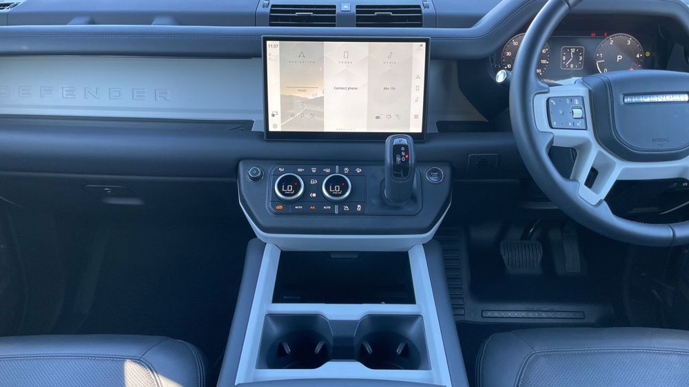 LAND ROVER DEFENDER 90