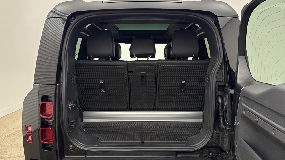 LAND ROVER DEFENDER 90