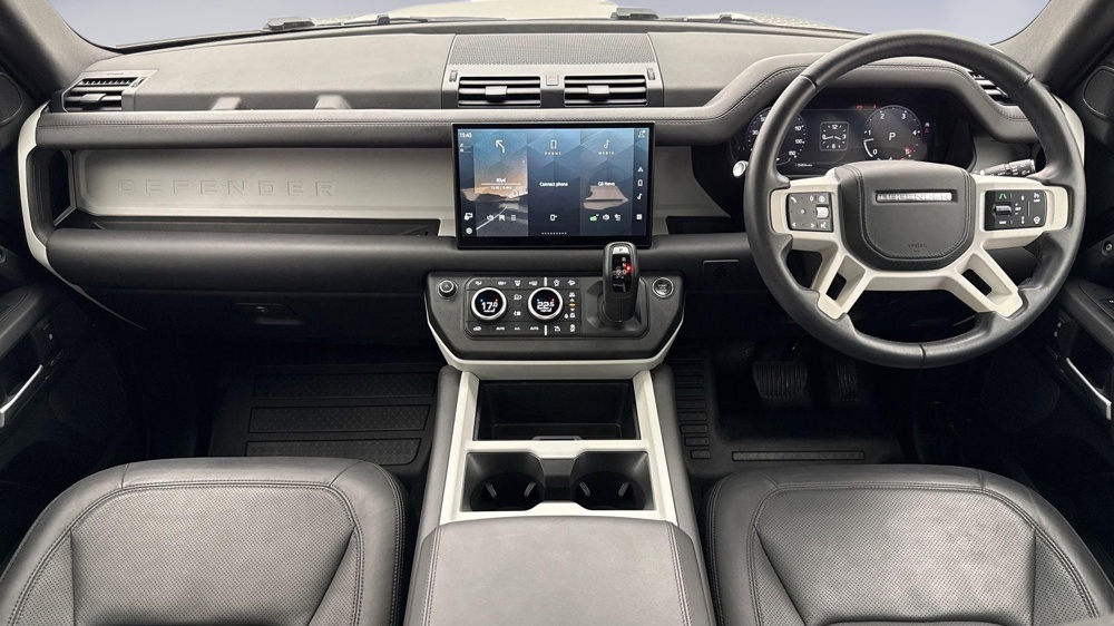 LAND ROVER DEFENDER 110