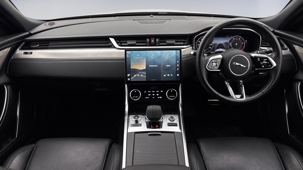 JAGUAR XF
