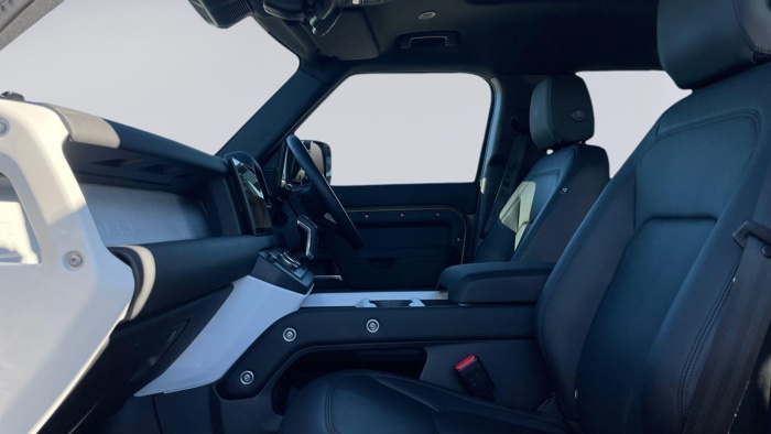 LAND ROVER DEFENDER 110 D250