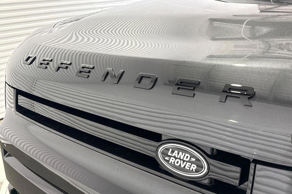 LAND ROVER DEFENDER