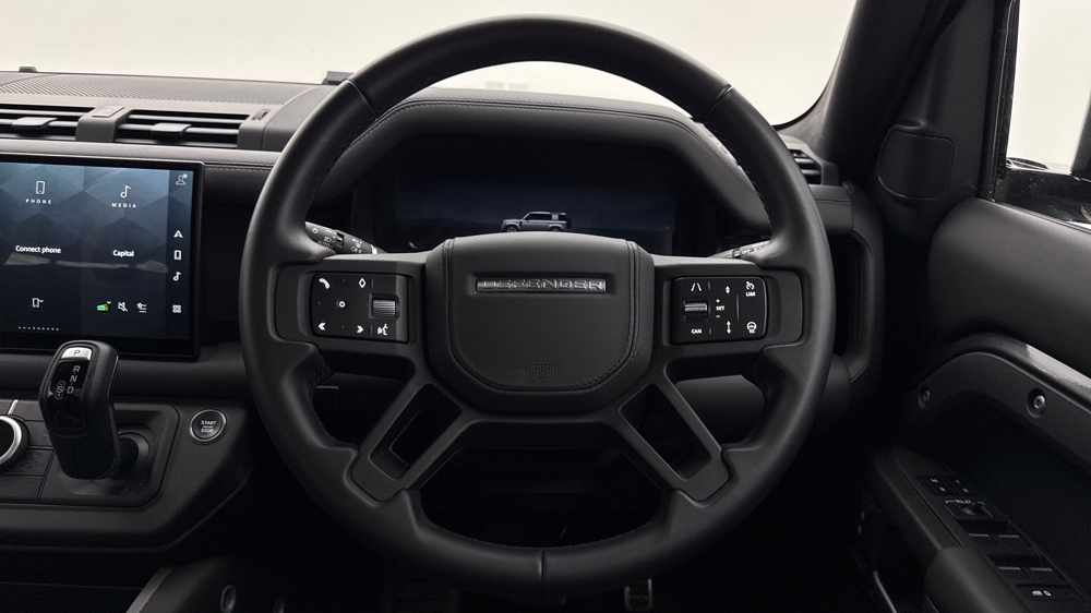 LAND ROVER DEFENDER 110
