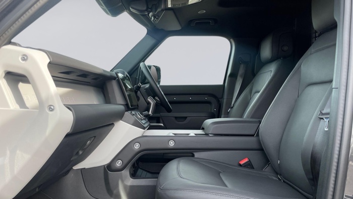 LAND ROVER DEFENDER 110 D250 HARD TOP