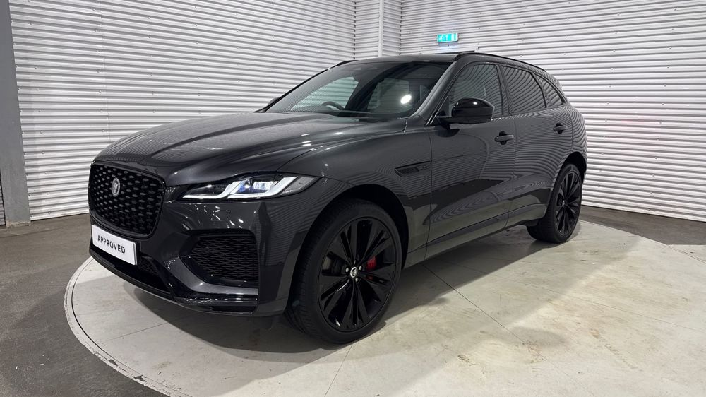 JAGUAR F-PACE