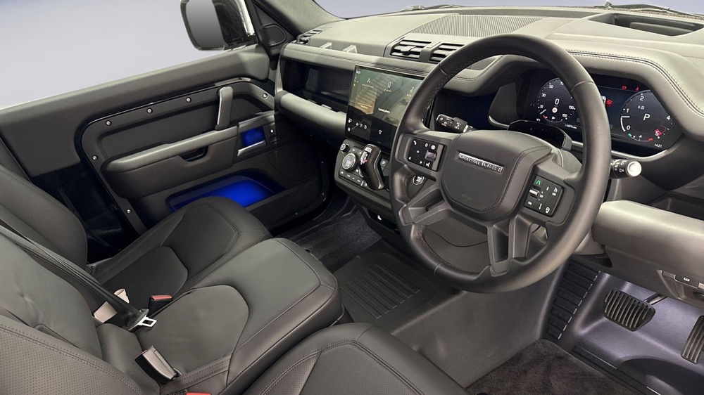 LAND ROVER DEFENDER