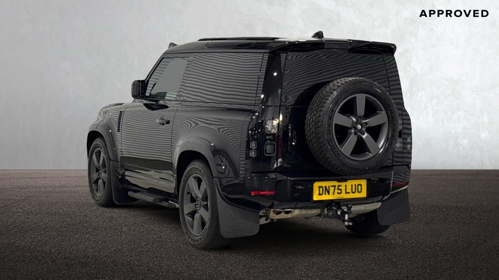 LAND ROVER DEFENDER
