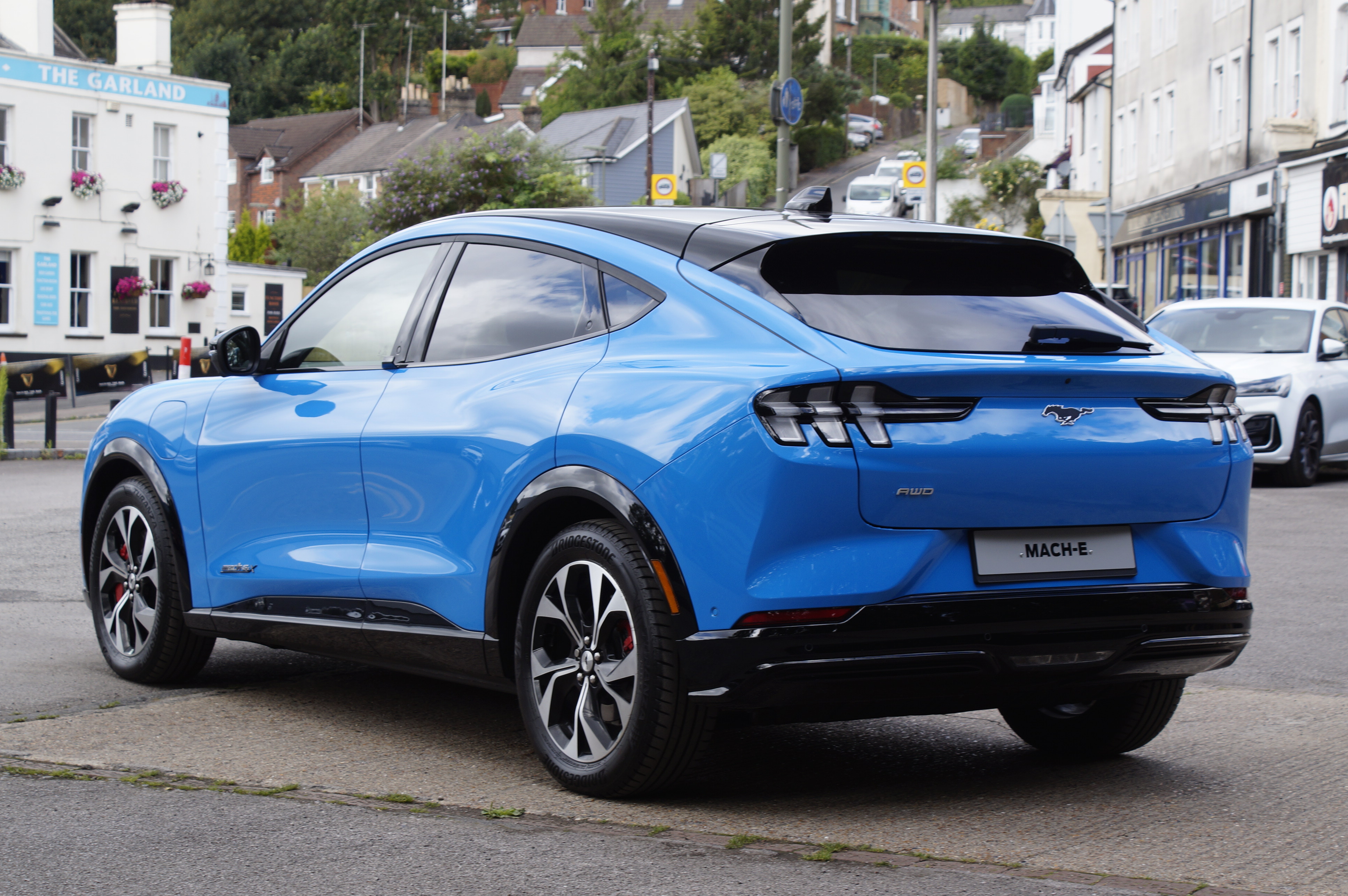 91KWH AWD