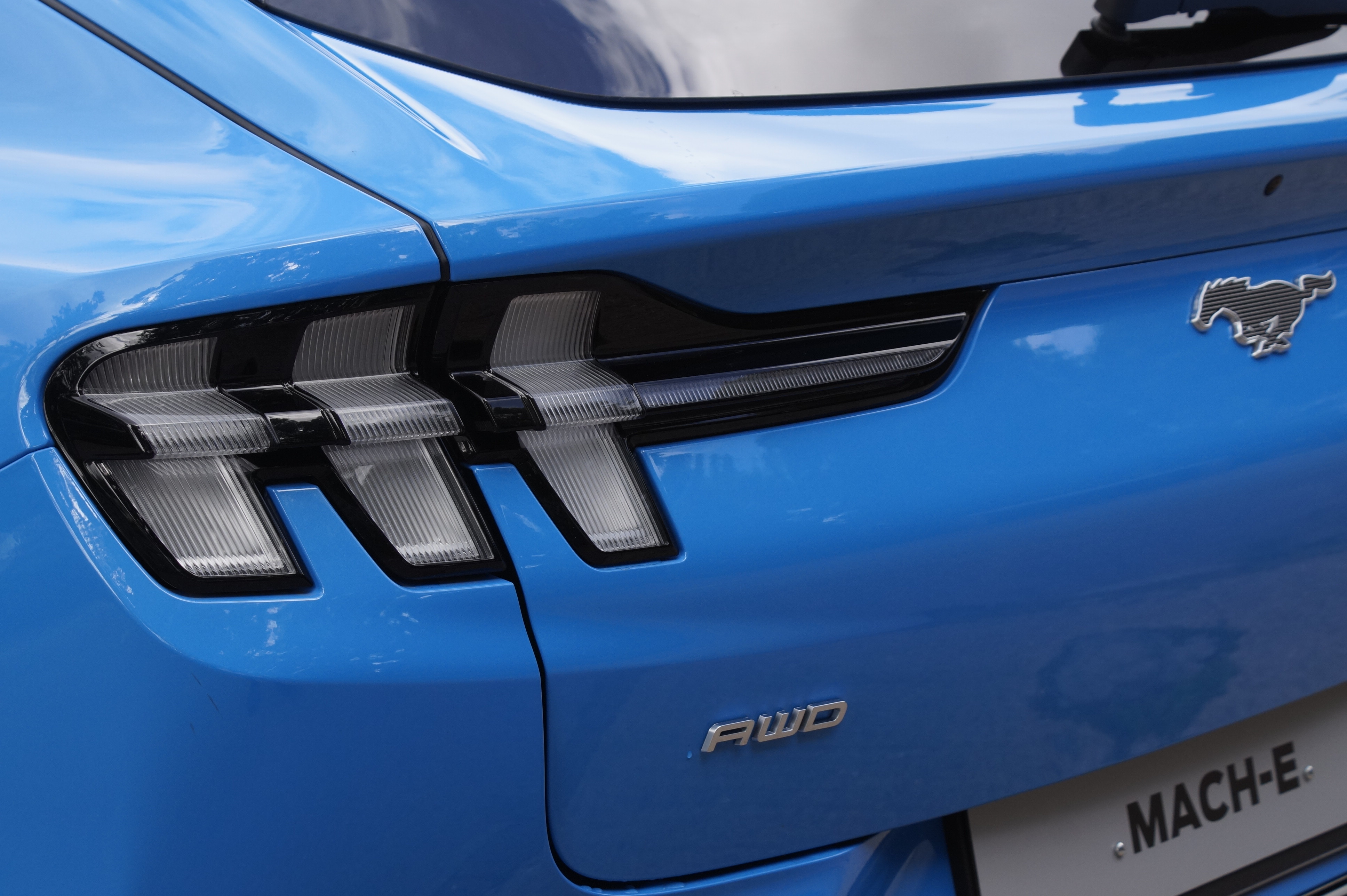 91KWH AWD